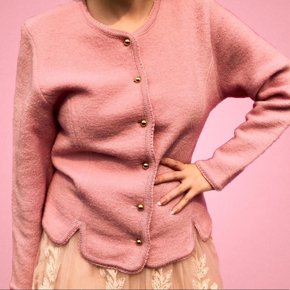 Vintage 100% wool pink cardigan with gold buttons - Picture 1 of 6